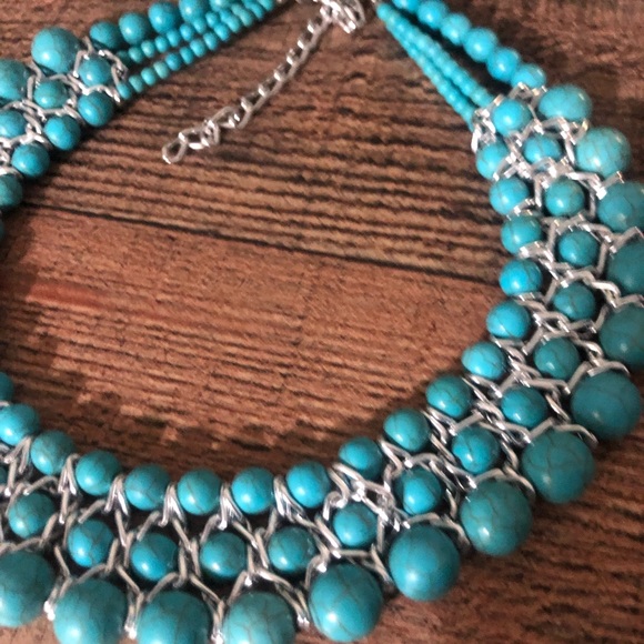 Turquoise statement necklace - Picture 4 of 7